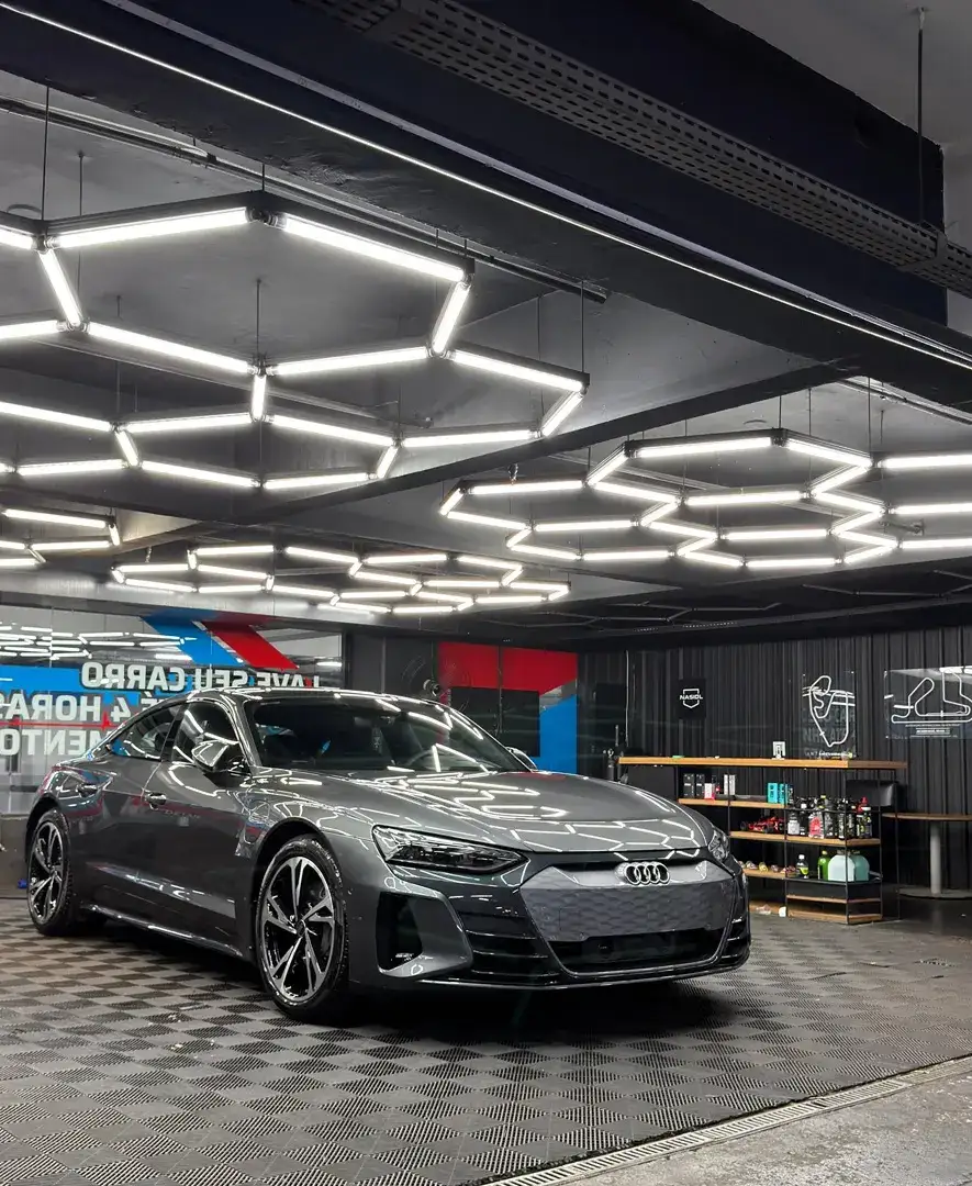 Audi e-tron GT em serviço de estética automotiva em Brasília na 4Fast Detail